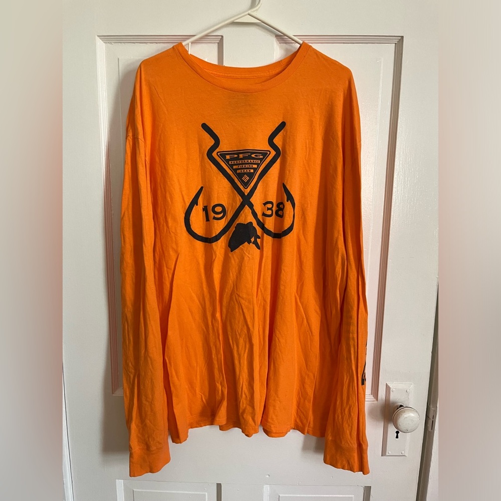 Columbia men’s 2XL shirt